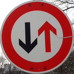 Up and Down arrows sign
